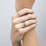 18K Yellow Gold All Around Thread Band - Size 6