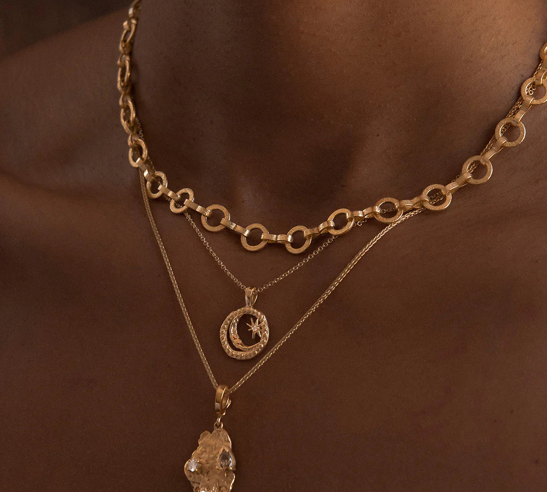 Thin Wheat Chain in Yellow Gold