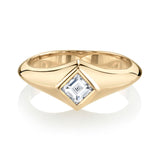 CARRE DIAMOND SIGNET KNIFE EDGE PINKY RING